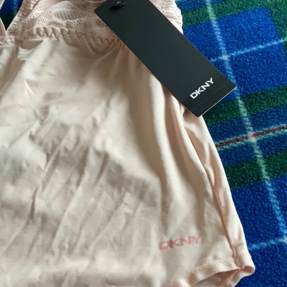 NWT DKNY lace comfort bodysuit - Picture 3 of 4